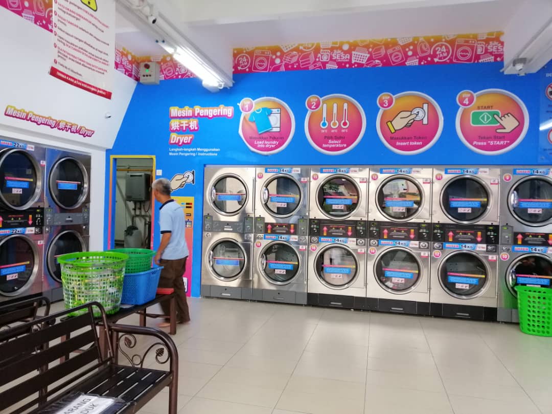 Coin Operated Laundry Shop In Taiping